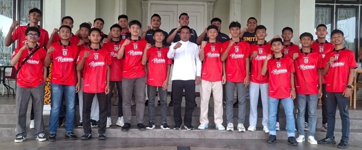Dari Pelalawan Menuju Prestasi Riau: Semangat Besar di Balik Pelepasan Tim Futsal 2026