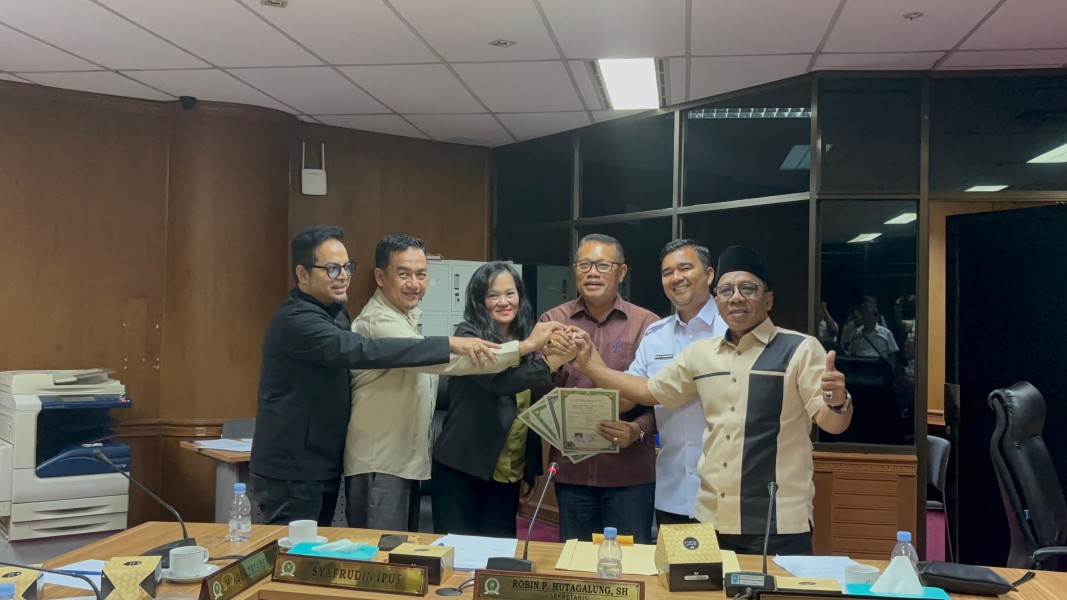 Pemilik Perusahaan Yang Disidak Wamenaker Bantah Tahan Ijazah, Minta Nama Baiknya Dipulihkan