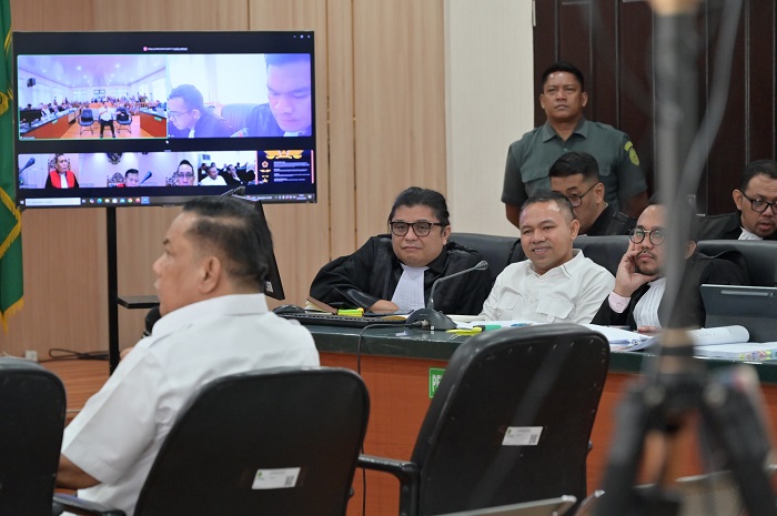 Hanya Berdasar Isu Media, SF Haryanto Sudutkan Abdul Wahid di Sidang Tipikor PN Pekanbaru