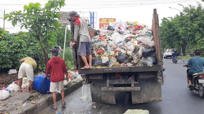 DLHK Pekanbaru Ancam Evaluasi Vendor Jika GPS Tidak Terpasang