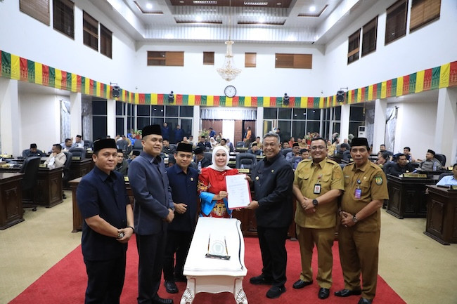 RAPBD-P 2025 Rohul Disahkan, Belanja Daerah Rp2 Triliun Lebih