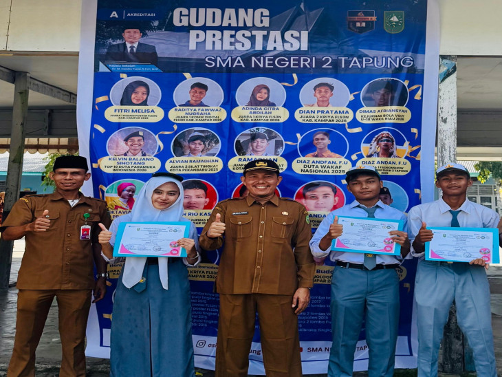 Ukir Prestasi Membanggakan, Tiga Siswa SMAN 2 Tapung Raih Juara I FLS2N Kabupaten Kampar dan Siap Melaju ke Tingkat Provinsi