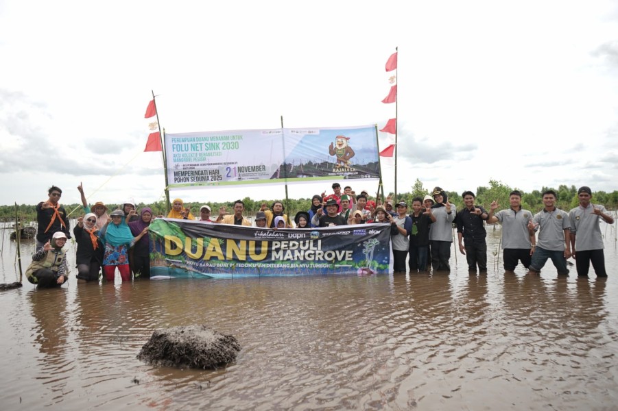 Hari Pohon Sedunia 2025, BDPN dan Perempuan Duanu Tanam 10.000 Mangrove