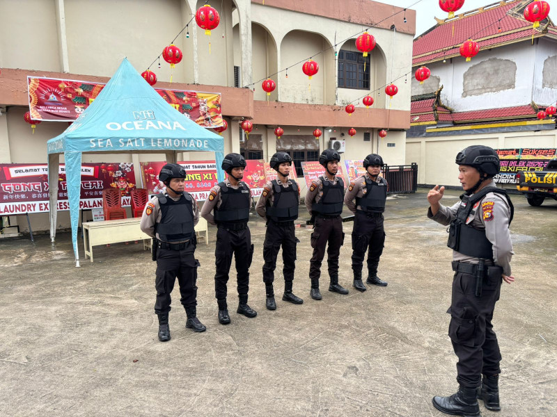Polres Inhil Berikan Pengamanan kepada Umat Beribadah Perayaan Tahun Baru Imlek