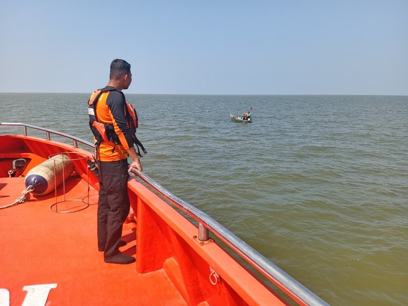 Kapal Pekerja Migran Dihantam Badai di Perairan Rupat, 3 Korban Masih Hilang