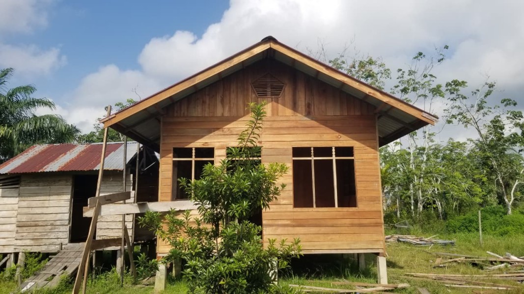 Meski Terkendala Bahan Material, Pembangunan RTLH Rumah Pak Dedi di Desa Pangkalan Terap Capai Progres 70 Persen