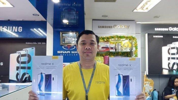 Lowongan Promotor Handphone di Realme, Segera Kirim CV Anda!