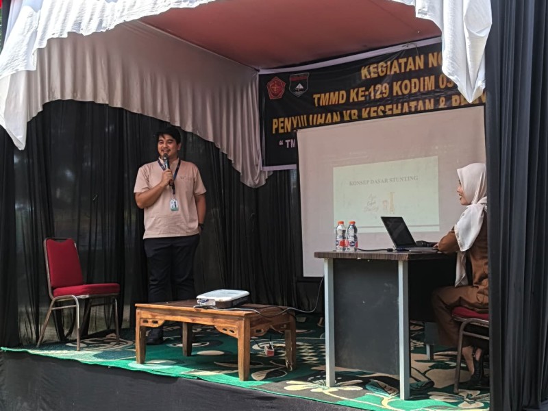 Cegah Stunting dan Sehatkan Keluarga, Satgas TMMD Ke-129 Kodim 0313/KPR,Gelar Penyuluhan KB Kesehatan di Pangkalan Terap