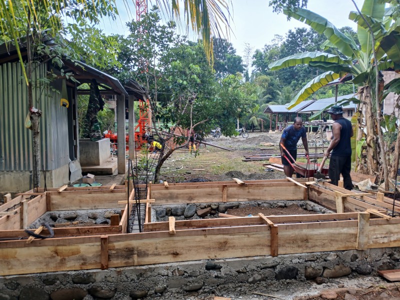 Satgas TMMD Ke-129 Kodim 0102/Pidie Kebut Cor Pondasi MCK, Sanitasi Dayah Segera Meningkat