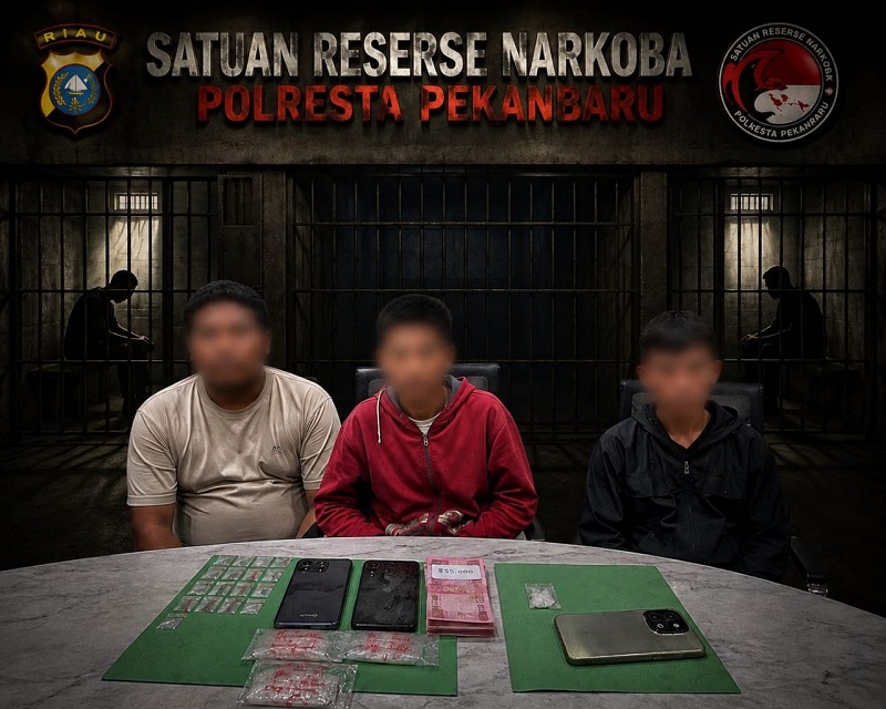 Undercover Buy Polresta Pekanbaru Ringkus Trio Pengedar Sabu di Marpoyan Damai dan Binawidya!