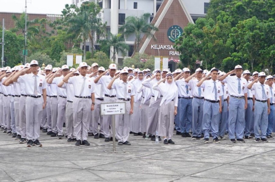 Siswa Kurang Mampu di Riau Bakal Dapat Seragam Gratis, Ini Penjelasan Disdik