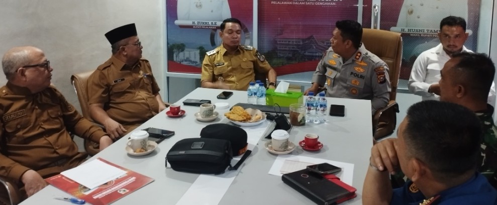 Wakil Bupati Pelalawan Ikuti Rapat Monitoring Penanganan Karhutla Nasional