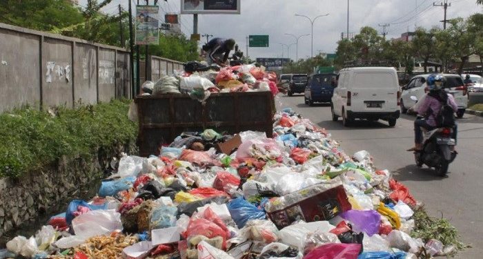 Tumpukan Sampah Menggunung, Pekanbaru Tetapkan Status Darurat Sampah