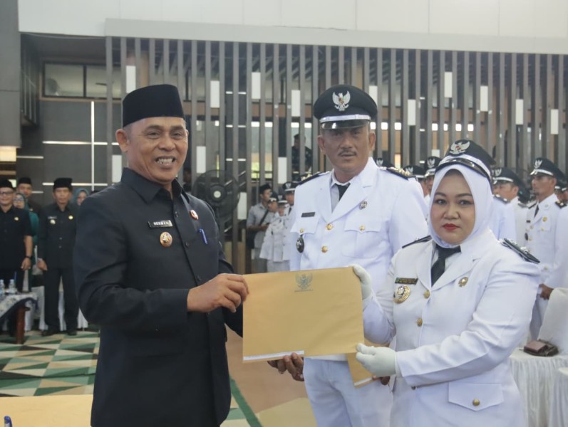Bupati Inhil Kukuhkan Penambahan Masa Jabatan 193 Kepala Desa