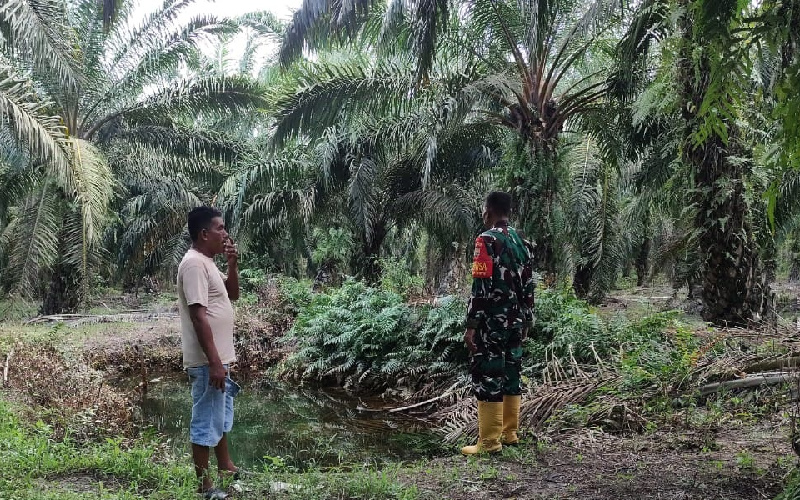 Koramil 03 Jalin Komunikasi Sosial dengan Masyarakat, Ingatkan Bahaya Karhutla