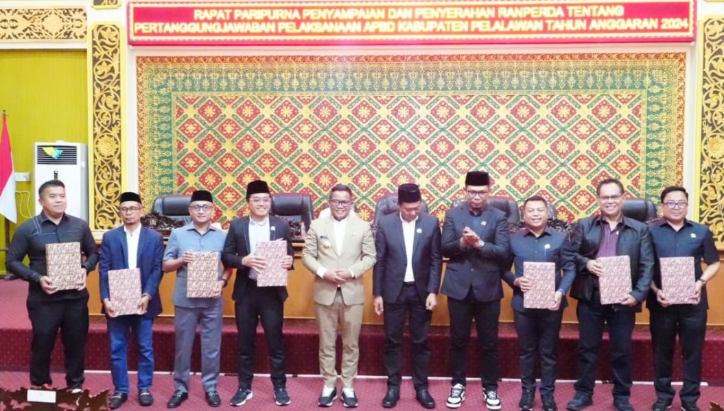 Bupati H Zukri Sampaikan Ranperda Pertanggungjawaban Pelaksanaan APBD Tahun 2024