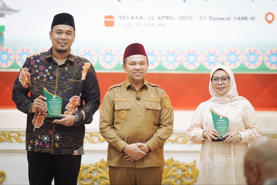 Gubernur Abdul Wahid Ajak Alumni UIN Suska Riau Berkontribusi Bangun Daerah: Jangan Minder, Jangan Malu