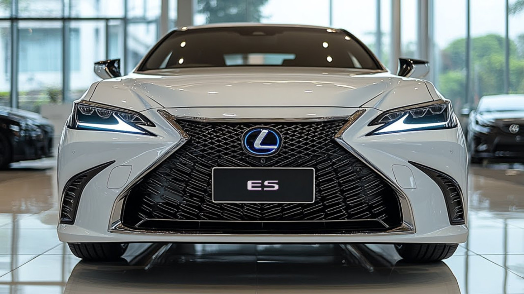 Masih Jadi Sedan Premium Terbaik? Lexus ES 2025 Hadir dengan Banyak Peningkatan!