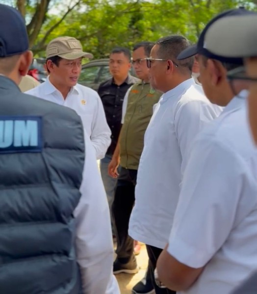 Menteri LHK Tinjau TPA Desa Kemang, Bupati H Zukri Minta Dukungan Pemerintah Pusat dan Komisi XII DPR RI