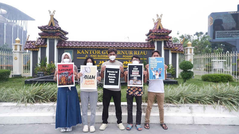 Pekanbaru Terpapar Asap Beracun PM2.5 Kategori Berbahaya: Mengapa Pemerintah Masih Berlindung di Balik Dalih Asap Kiriman?