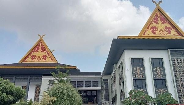 Hasil Survey: Mayoritas Warga Tak Percaya dengan DPRD Pekanbaru