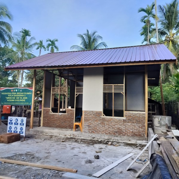 Pemasangan Kusen dan Batu Bata Selesai, Rehab Rumah Mulyana dalam TMMD ke-129 Capai 47 Persen