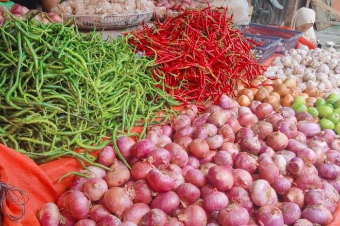 Harga Cabai Merah dan Bawang di Pekanbaru Meroket, Ini Sebabnya