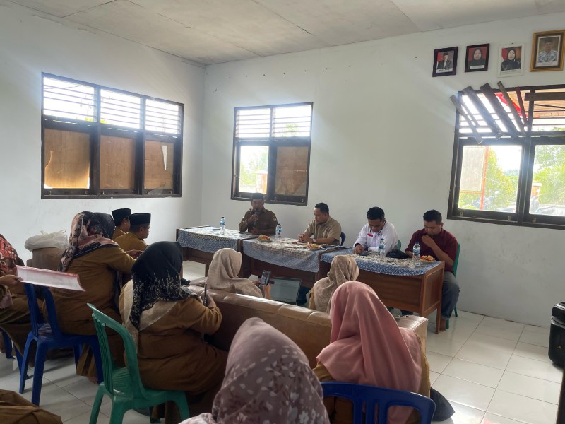 Antusias Dihadiri Kepsek, Komnas PA Pelalawan Sepakat MoU Kerjasama dengan K3S SD Langgam