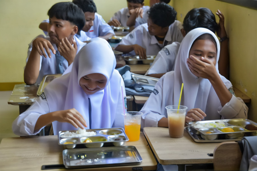 3.010 Siswa di Pekanbaru Nikmati Makan Siang Gratis Program Presiden Prabowo