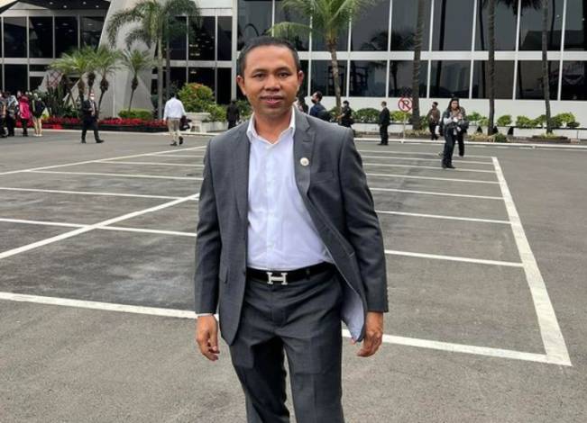 Usai Dilantik Presiden, Gubri Abdul Wahid Langsung Retret di Akademi Militer Magelang