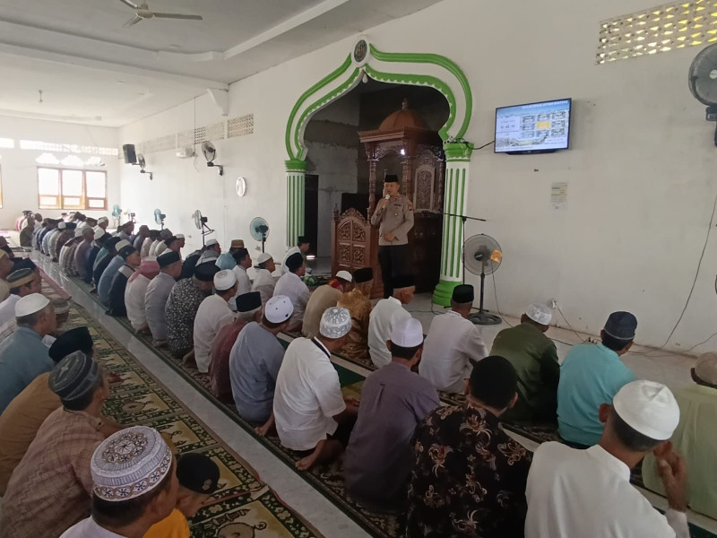 IPTU Bambang Suprianto Awali Tugas dengan Silaturahmi di Masjid Jami An-Nur Sungai Batang