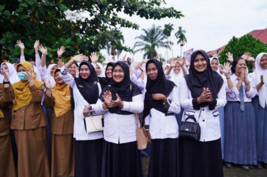 Honor Guru Bantu 6 Daerah Riau Cair, Total Rp6,49 Miliar Ditransfer