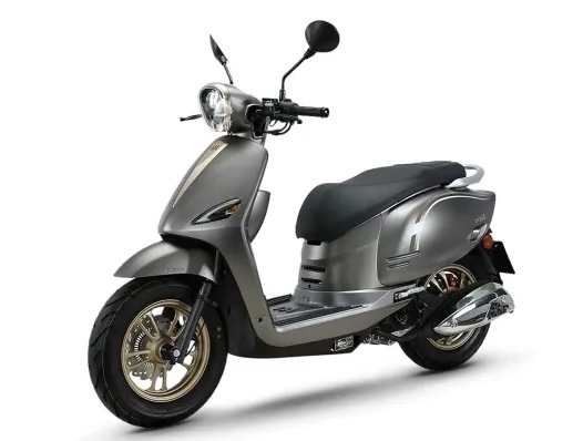WMoto Letbe: Skutik Retro Murah Bergaya Vespa, Cocok untuk Anak Muda!