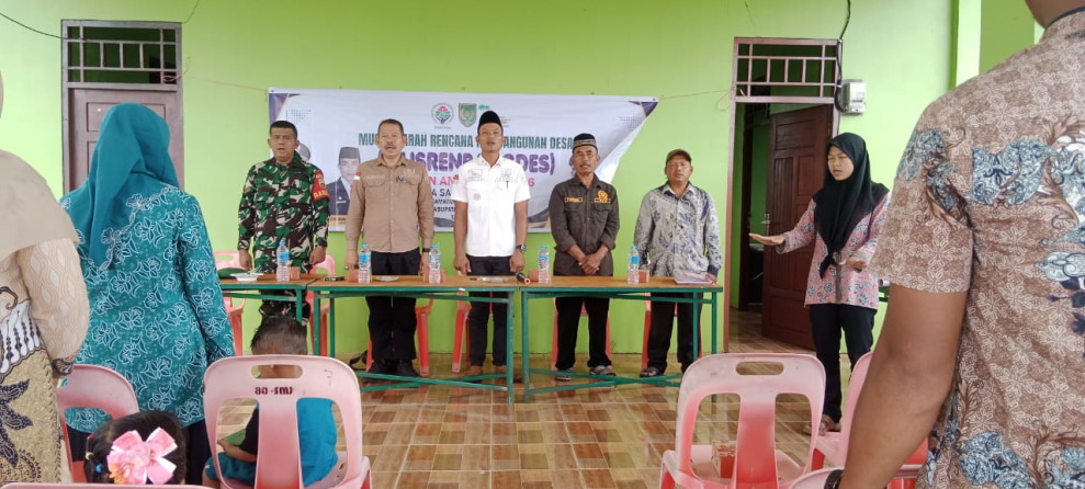 Babinsa Koramil 06/Kateman Hadiri Musrenbangdes Sapta Mulya Jaya Tahun Anggaran 2026