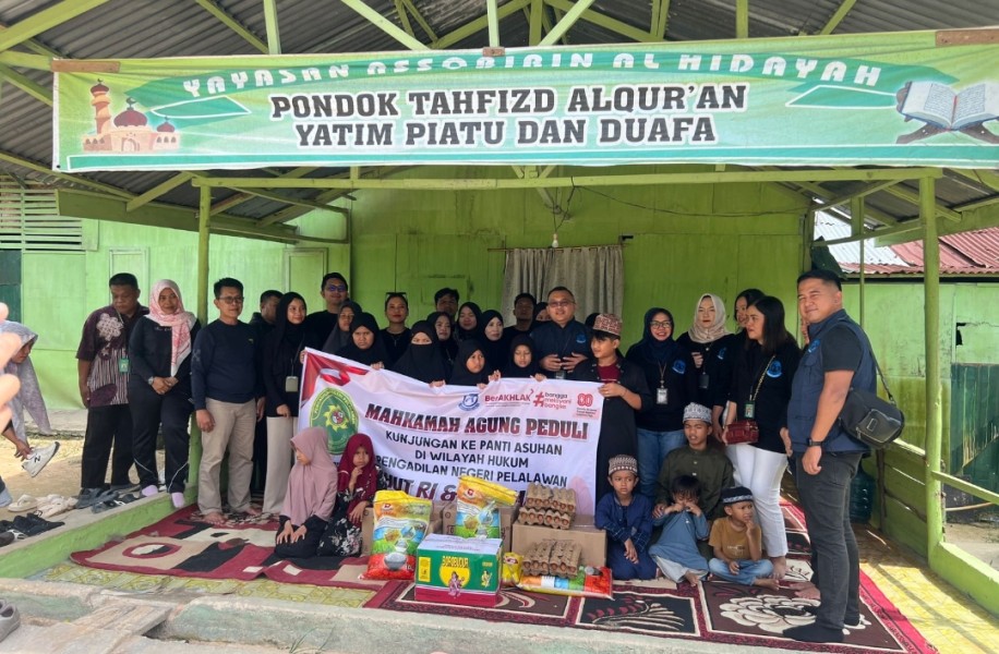 HUT ke-80 MA RI, PN Pelalawan Berbagi Bahagia dengan Anak Asuh Pondok Tahfizd