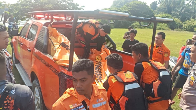 Pencarian Tiga Hari Berakhir, Korban Jatuh Jembatan Rantau Berangin Kampar Ditemukan Tewas