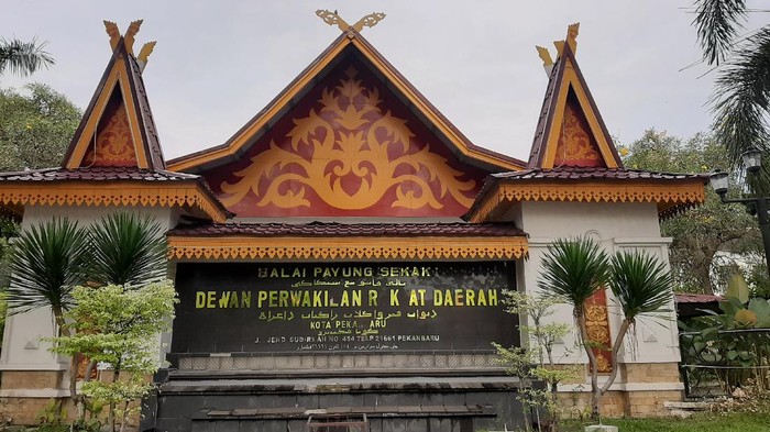 DPRD Pekanbaru KecewaTak Dilibatkan dalam Penetapan Status Darurat Sampah
