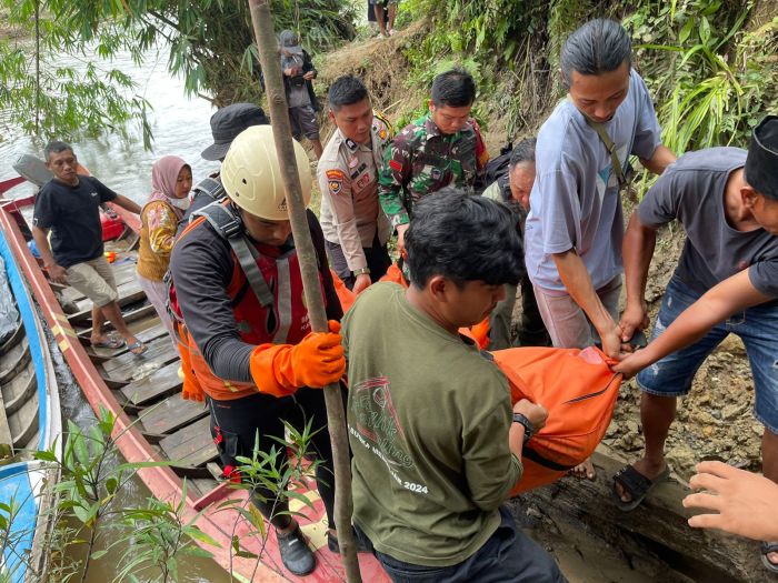 Mahasiswa Hanyut di Sungai Batang Gansal Ditemukan Meninggal Dunia