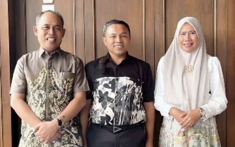 Herman-Yuliantini Silaturahmi dengan Gubernur Riau Jelang Pelantikan