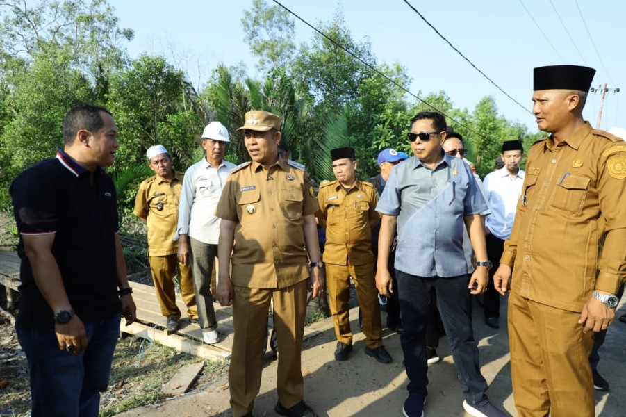 Bupati Inhil Tinjau Pembangunan Kantor Camat & Infrastruktur