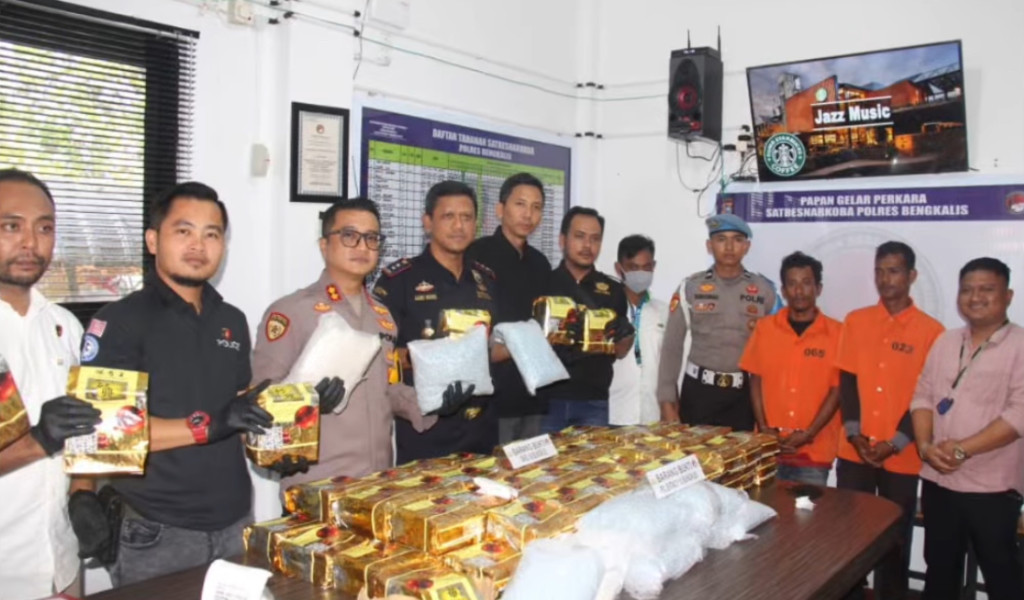 Aksi Kejar-Kejaran Dramatis! 90 Kg Sabu dan Puluhan Ribu Pil Ekstasi Diamankan di Perairan Bengkalis