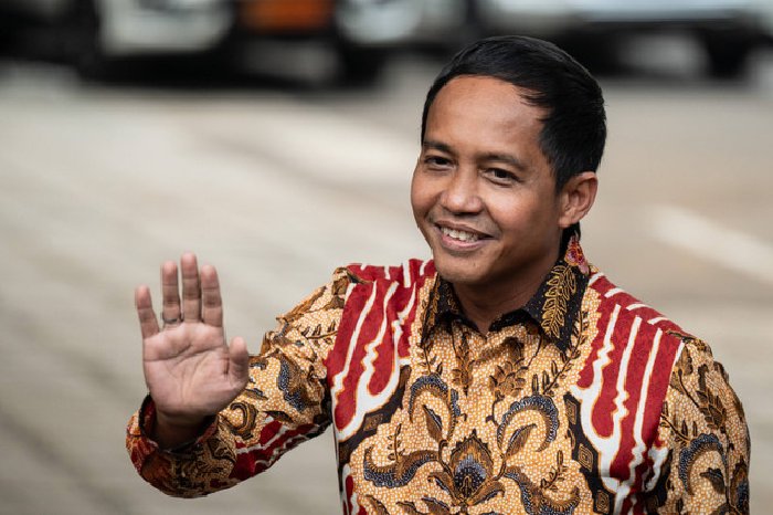 Pulang Kampung ke Riau, LAMR akan Tepuk Tepung Tawar Menteri Kehutanan Raja Juli Antoni