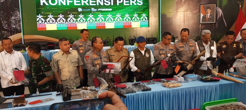 Sindikat Jagal Gajah Sumatera Digulung: 15 Tersangka Ditangkap, Kepala Dipenggal demi Pipa Rokok!