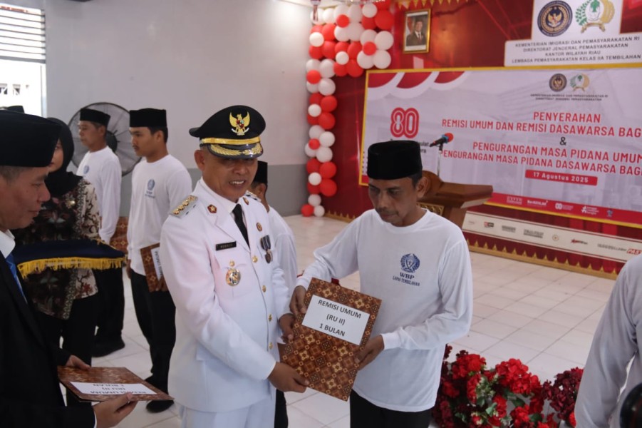 Serahkan Remisi Napi, Bupati Inhil: Jadikan Motivasi Menjadi Pribadi yang Lebih Baik