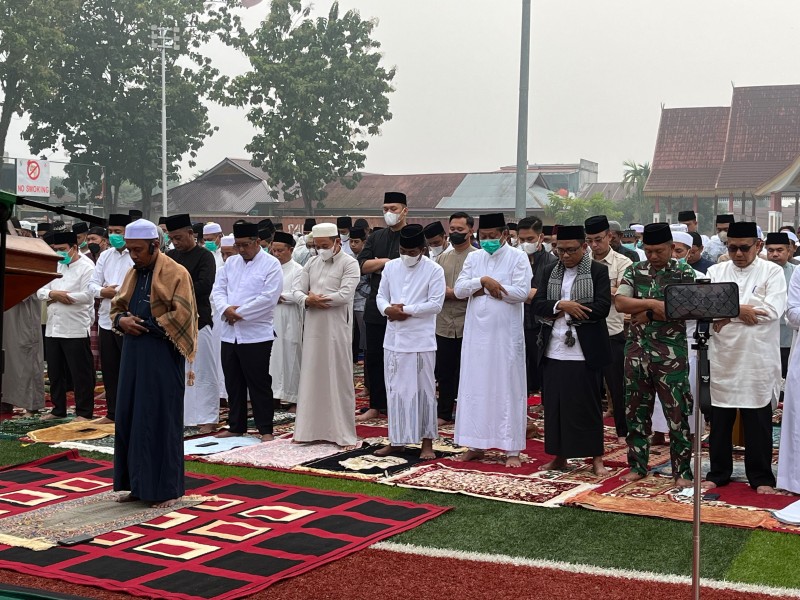 Ikthiar Hadapi Karhutla, Pemkab Pelalawan Gelar Shalat Istisqa bersama masyarakat di Setiap Kecamatan