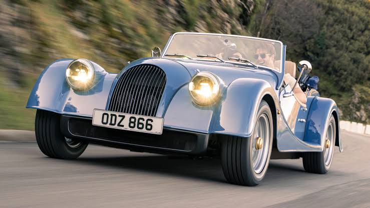 Morgan 4/4 2025: Mobil Klasik dengan Sentuhan Modern yang Memikat