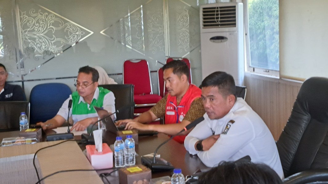 Menjamin Akses Energi untuk Semua: Langkah Strategis Pemkab Pelalawan Atasi Kelangkaan BBM Subsidi