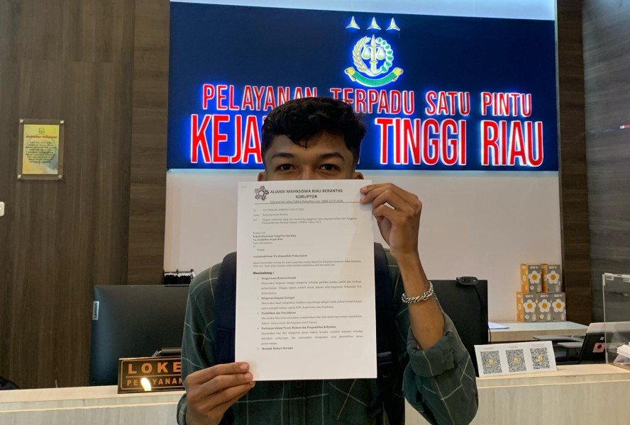 Bupati Inhil Herman Dilaporkan ke Kejati Dugaan Kasus Korupsi
