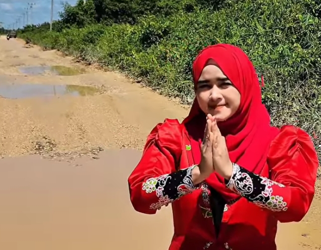 Sella Pitaloka Desak Gubernur Riau Perbaiki Jalan Lintas Bono yang Kian Parah