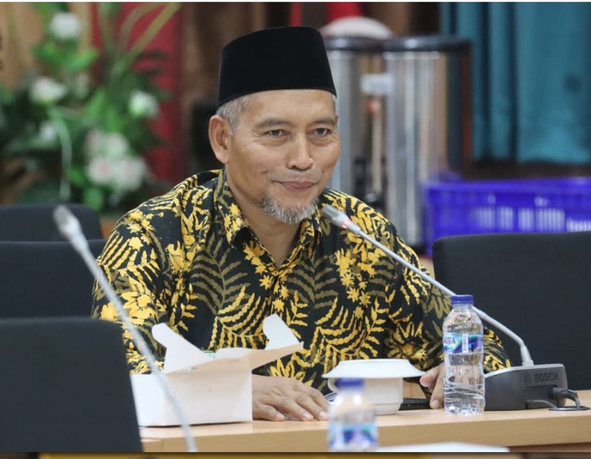 Sindir Penimbun Solar dan Korporasi Karhutla, Ayat Cahyadi Tuntut Santri Jadi Solusi Masalah Riau